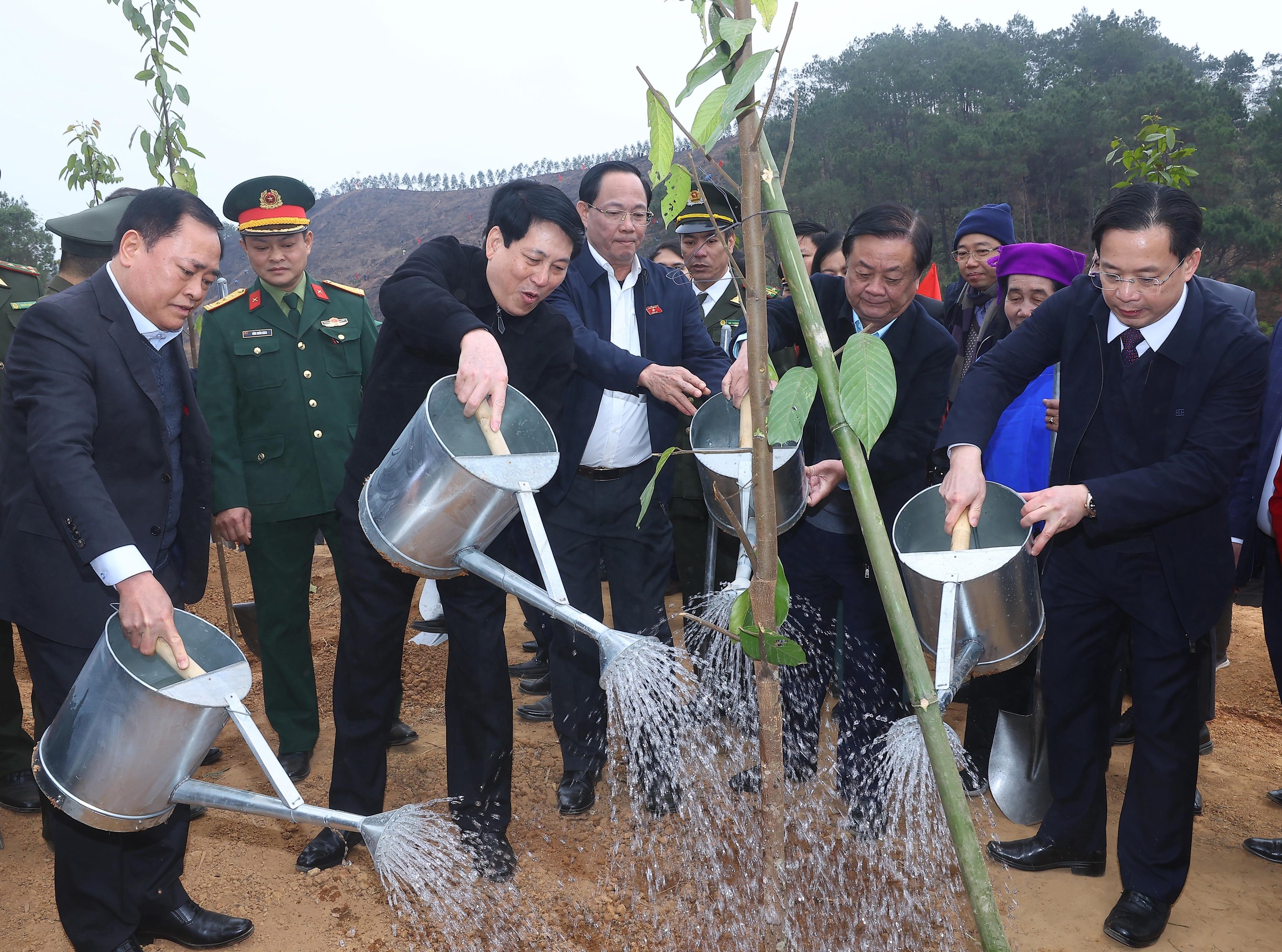 Chủ tịch nước: Lạng Sơn tiềm năng rất lớn khi liền kề thị trường Trung Quốc- Ảnh 3.